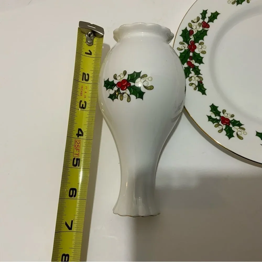 TUDOR ROSE CHINA FESTIVE GARLANDS BUD VASE & SALAD PLATE 8 1/8 ENGLAND G12